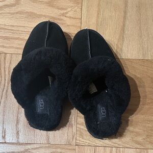 UGG Black Disquette Slipper